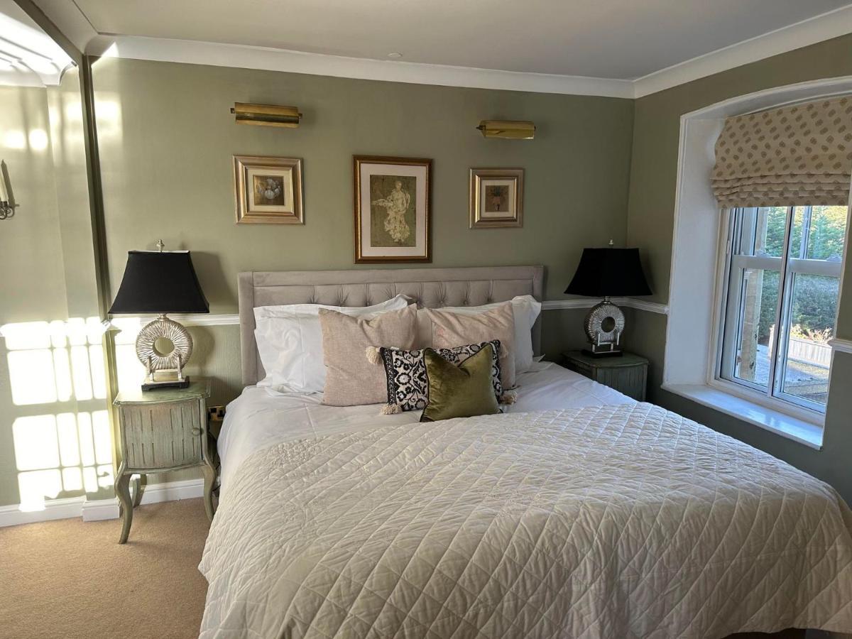 Burford Lodge Hotel - Adults Only ภายนอก รูปภาพ